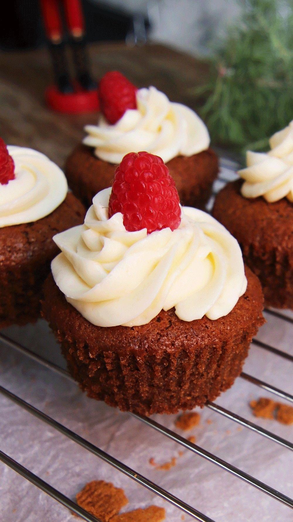 Pepperkakemuffins med ostekrem