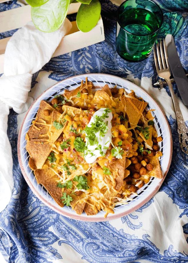 Vegetarian Nachos with Mango Salsa