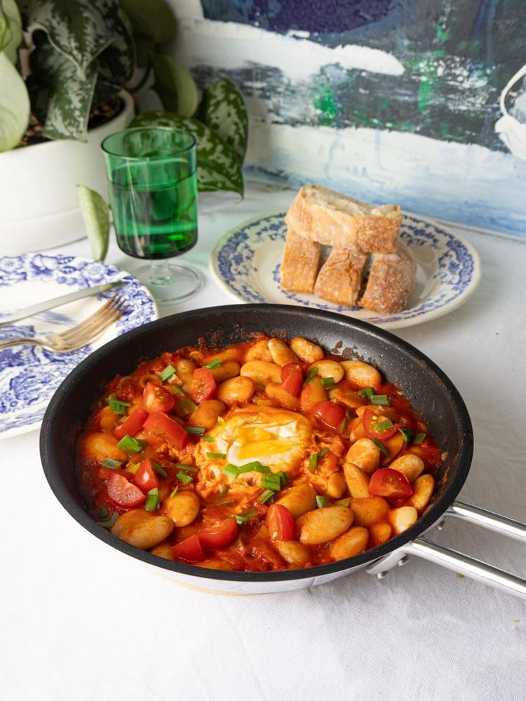 Shakshuka with white beans