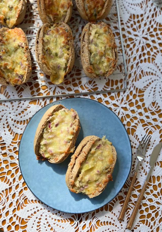 Baguettes with Cream Cheese Filling