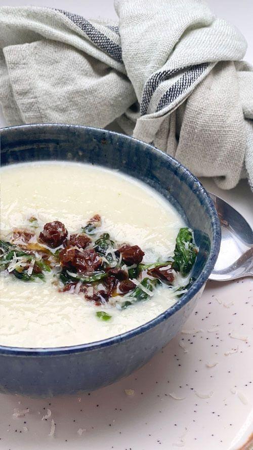 Cauliflower Soup with Parmesan and Sun-dried Tomatoes