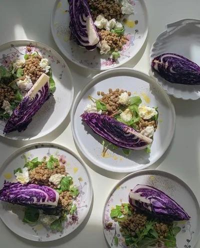 Delicious Lentil Salad with Mozzarella & Oven-baked Red Cabbage!