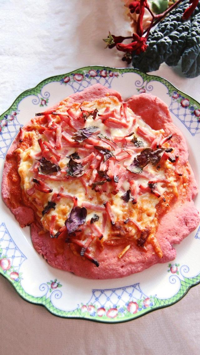 Gluten-free Pink Pizza