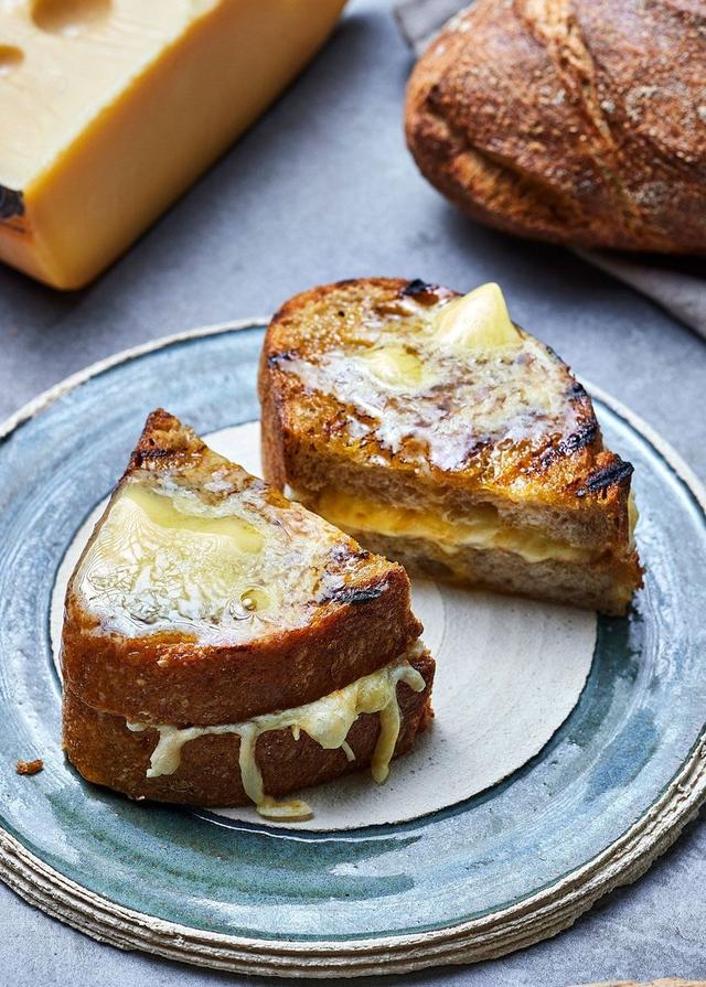 Grilled 4 Cheese Toast