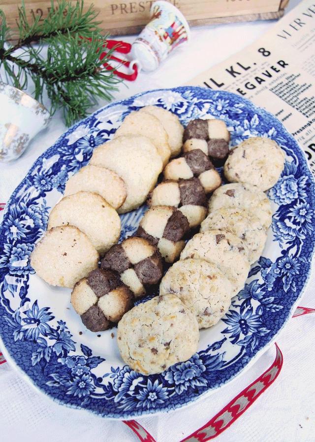 One Sweet Dough – 3 Delicious Christmas Cookies!