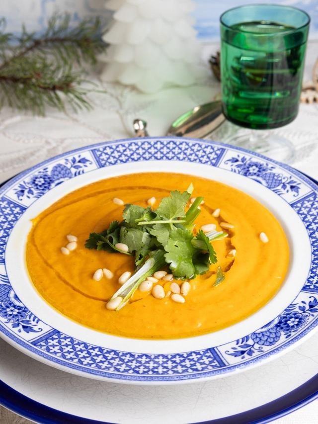 Thai-Inspired Carrot Soup