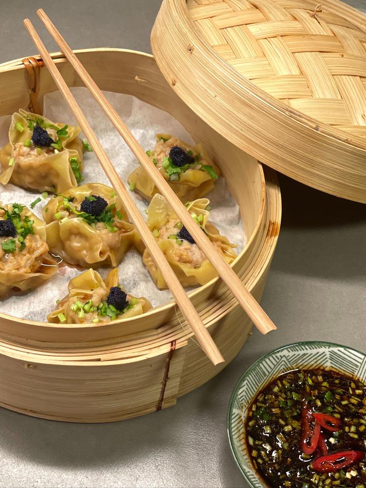 Siu Mai dumplings med sweet & spicy dippingsaus