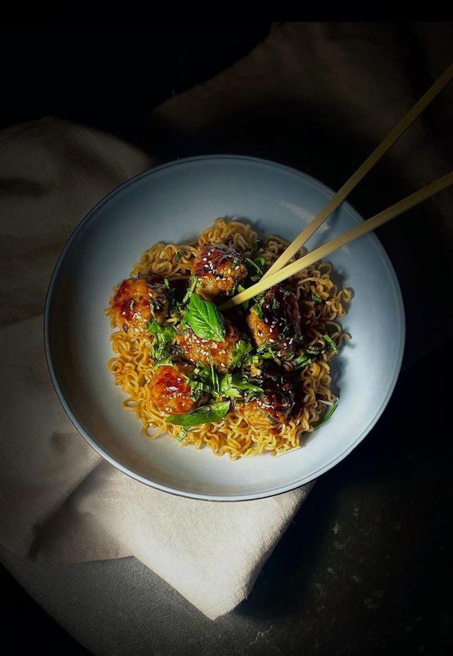 Noodles with Sticky Hoisin Meatballs