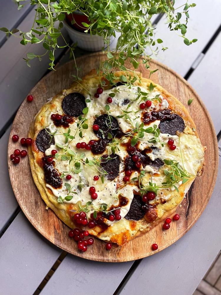 Wild pumpkin pizza