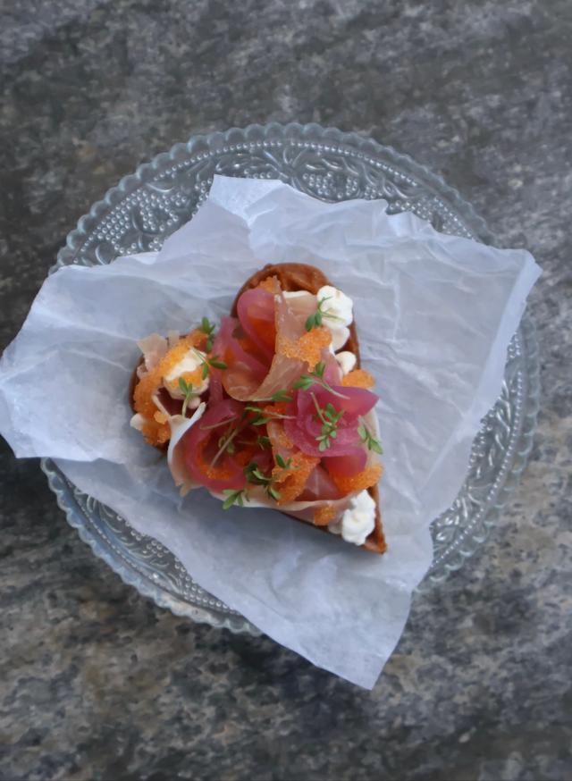 Fritert vaffel, med løyrom og rømme!