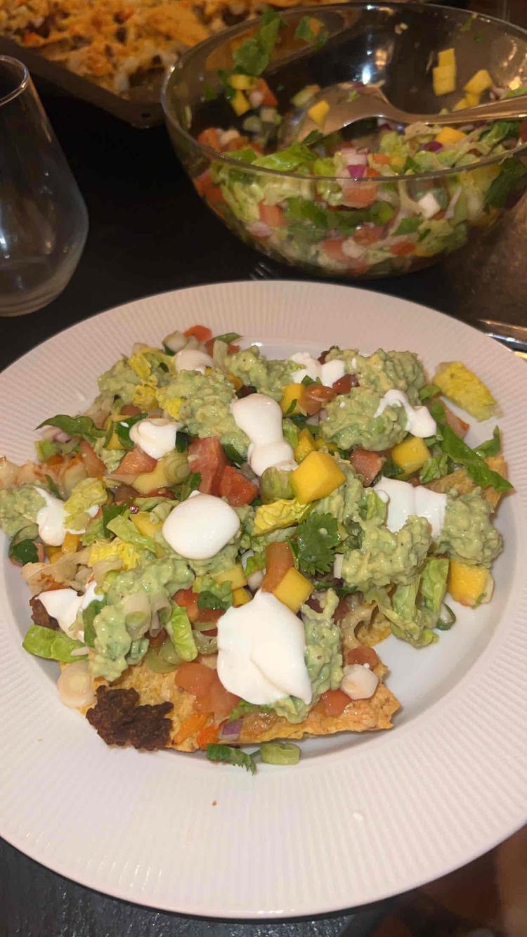 Loaded veggie nachos