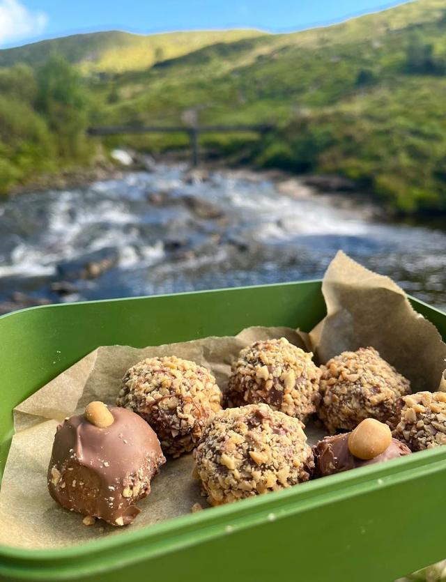 Snickers Bliss Balls