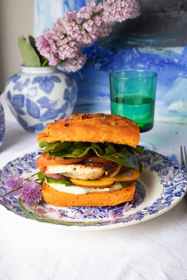 Kyllingsandwich med cottage cheese krem