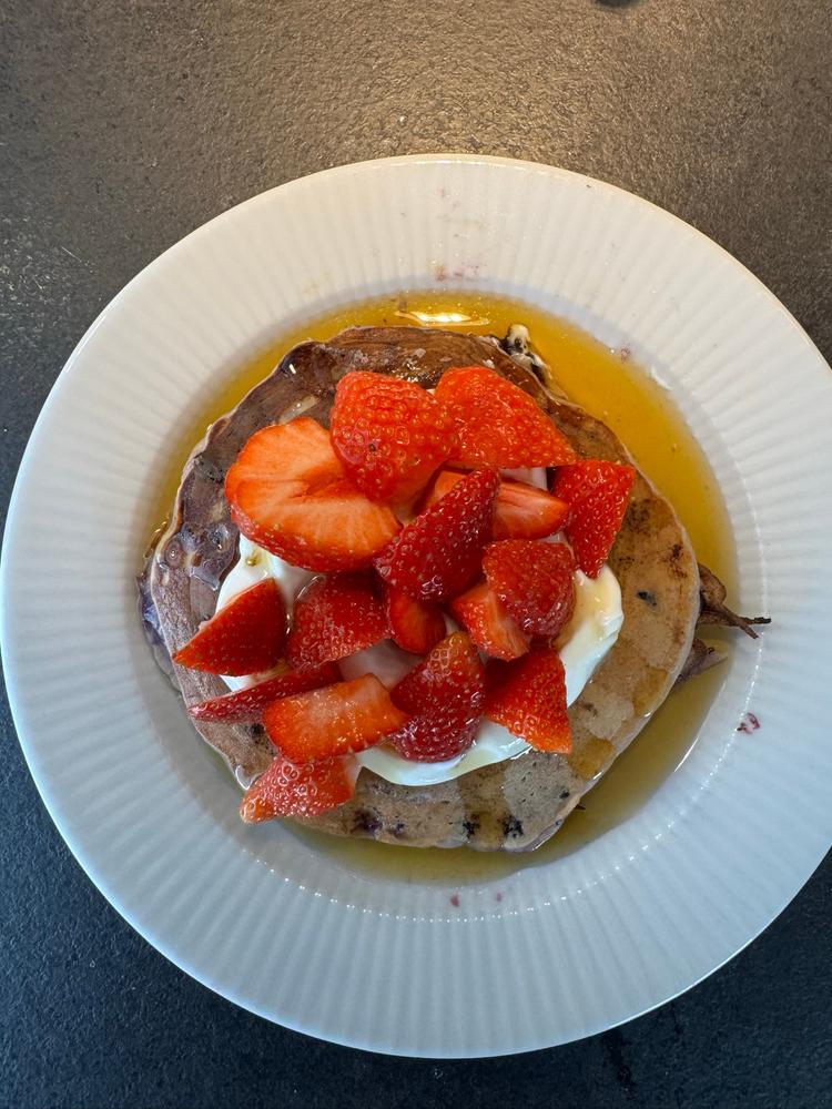 Blåbærpannekaker med gresk yoghurt
