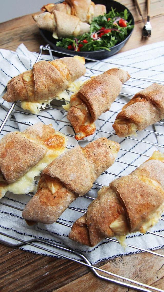 Whole Grain Ham and Cheese Rolls