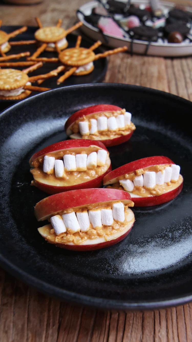 Halloween Apples with Teeth