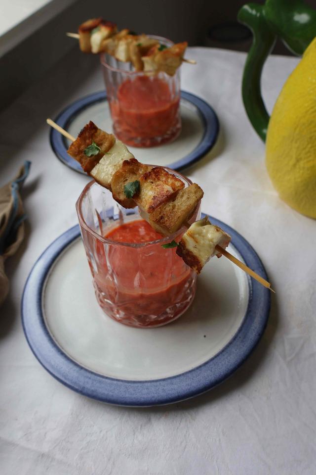 11/03 Gazpacho med grillet halloumi og krutonger