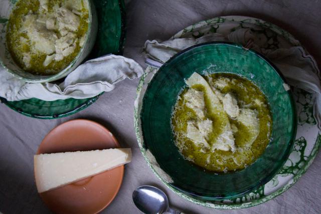04/01 Pestosuppe med kylling og knuste lasagneplater