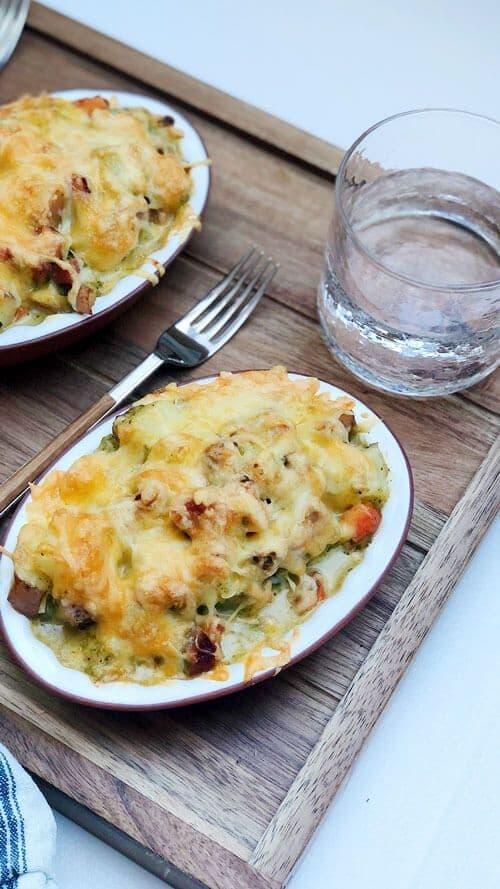 Brokkoligrateng med bacon