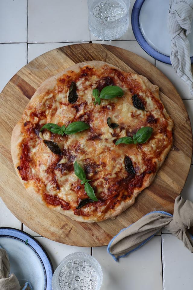 03/04 Pizza med hjemmelaget tomatsaus