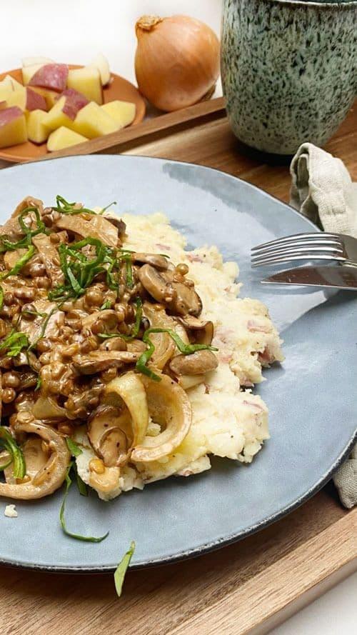 Mushroom Stroganoff with Mashed Potatoes