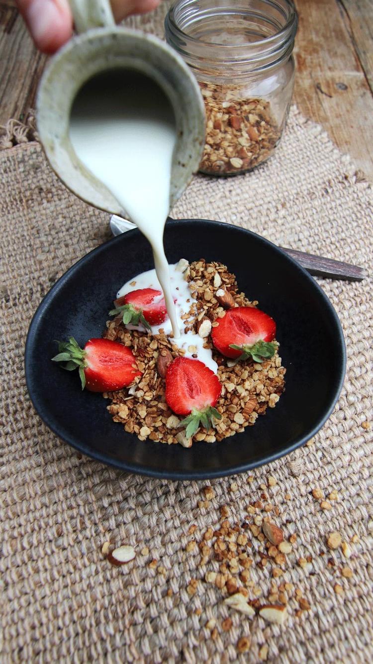 Super Easy Granola