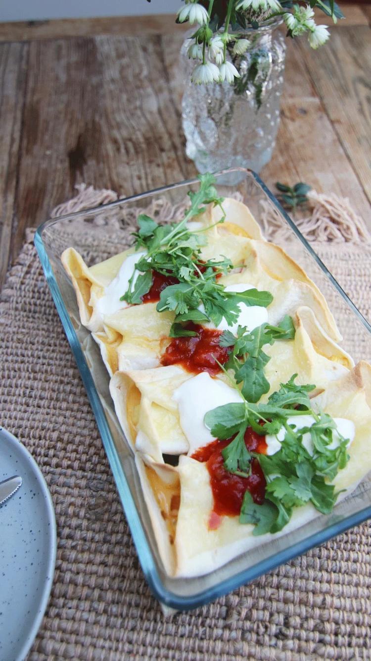 Superdigge enchiladas av kyllingsupperester