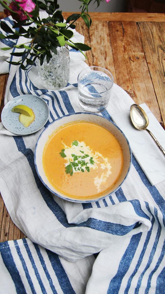 Enkel gulrotsuppe