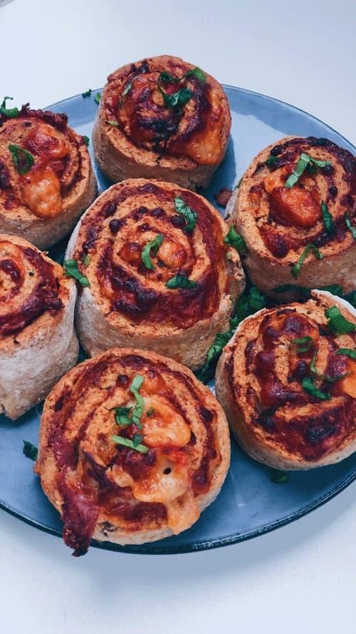 Grove pizzasnurrer med salami