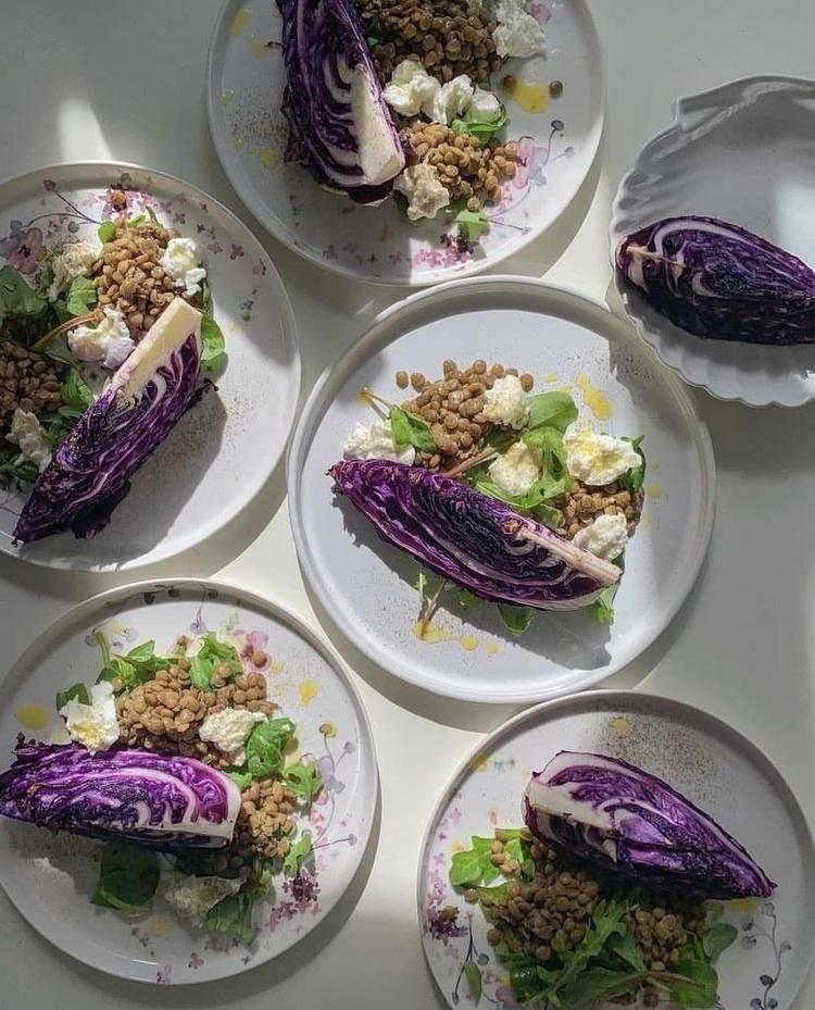 Digg linsesalat med mozzarella & ovnsbakt rødkål!