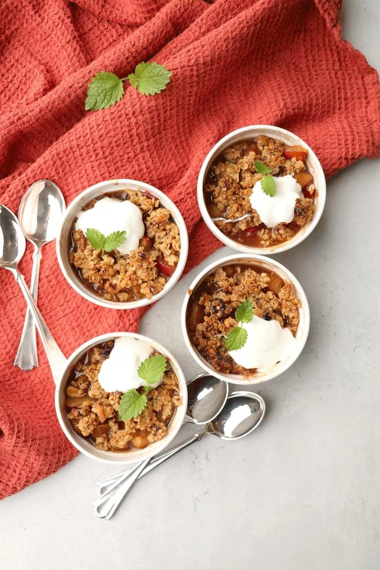 Linda's Sugar-free Mini Crumb Pie with Plums